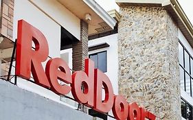 Reddoorz @ Jackie's Hotel & Restaurant